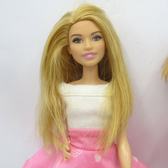 Barbie Sisters Doll Set Skipper Stacie Chelsea Blonde Hair Pink Floral Outfits S - Picture 2 of 5